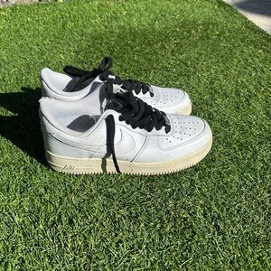 Nike Air Force 1 White Shoes With Black Laces Size 7.5 Men’s